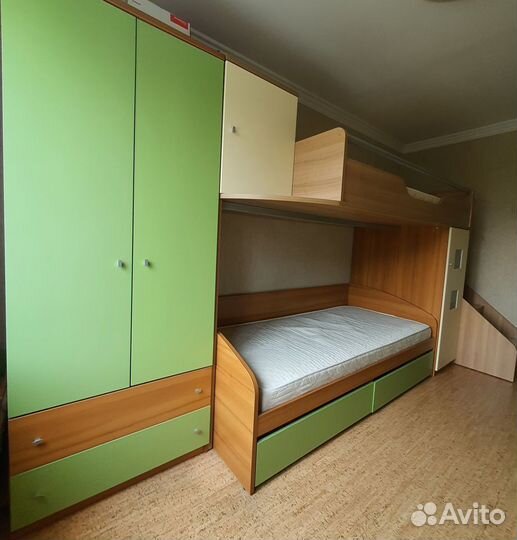 Комплект мебели для детской комнаты