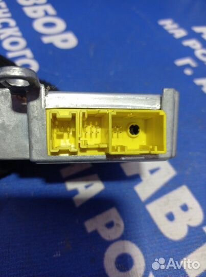 Блок управления airbag Bmw E65 седан N62B44 2004