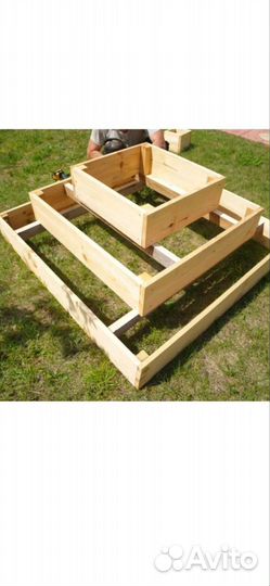 Ярусная грядка для цветов и клубники