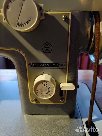 Продам швейную машинку бу