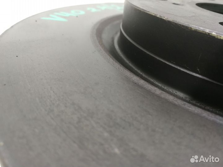 Тормозные диски передние Toyota camry 40