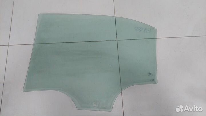 Стекло двери задней правой Skoda Rapid 2012-2020