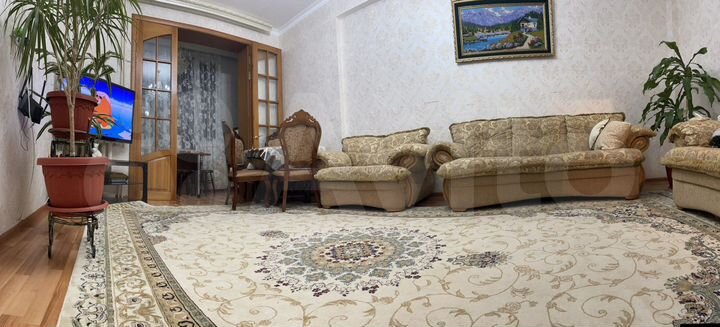 2-к. квартира, 54 м², 1/8 эт.