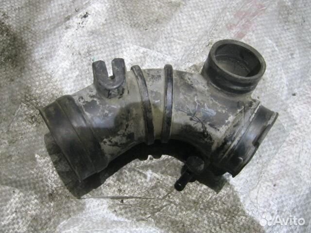 Патрубок воздушного фильтра от Mazda 626 (GE) 199