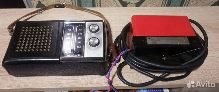 Радиоприемник из СССР с блоком питания