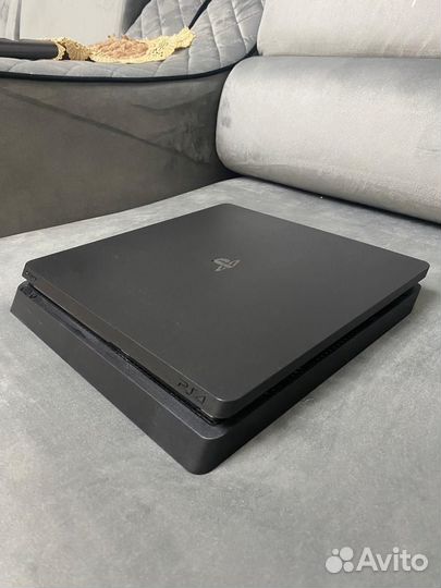 Sony playstation 4 slim