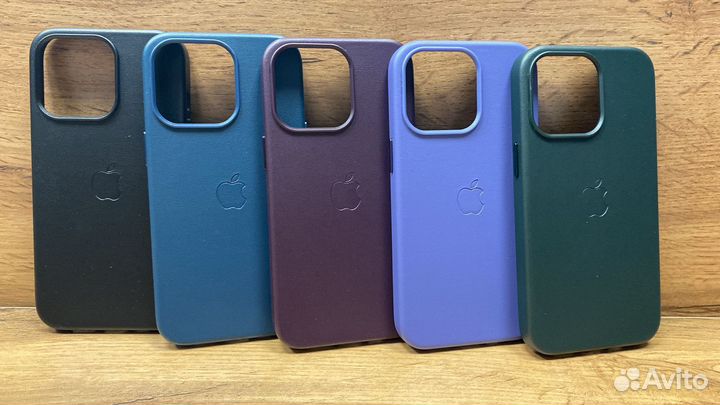 Кожаный чехол на iPhone с MagSafe