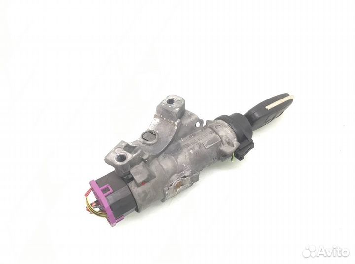 Замок зажигания Audi A4 B7 2.0 TDI 2005