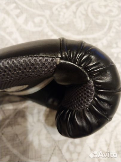 Боксерские перчатки 12 oz everlast