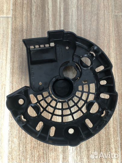 Крышка генератора