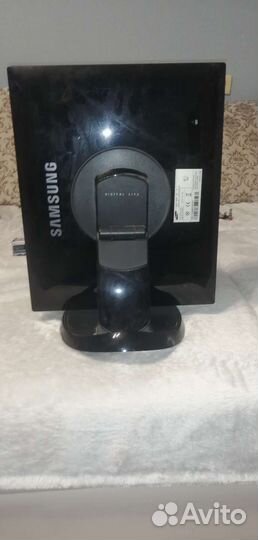 Монитор для компьютера 19 дюймов