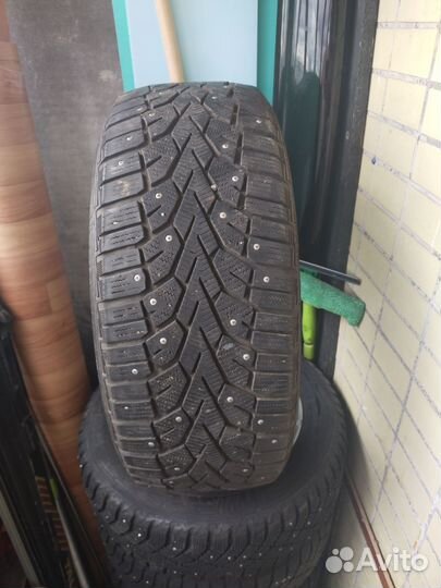 Gislaved NordFrost 100 215/55 R16 D