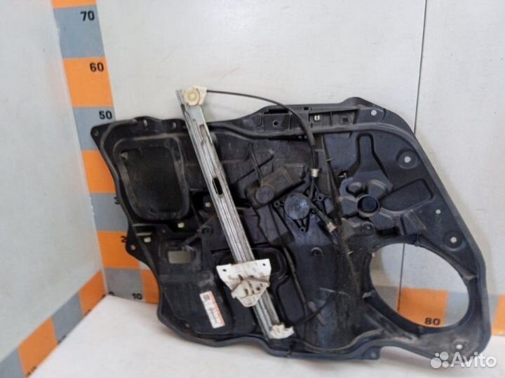 Стеклоподъемник передний правый Mazda Mazda3 BK