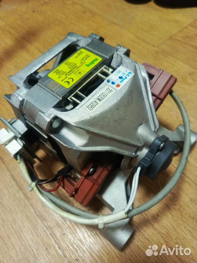 Двигататель стиральной машины Welling hxgp1l.51