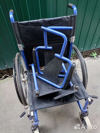Инвалидная коляска