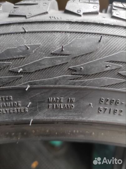 Nokian Tyres Hakkapeliitta 9 SUV 285/40 R22 110T