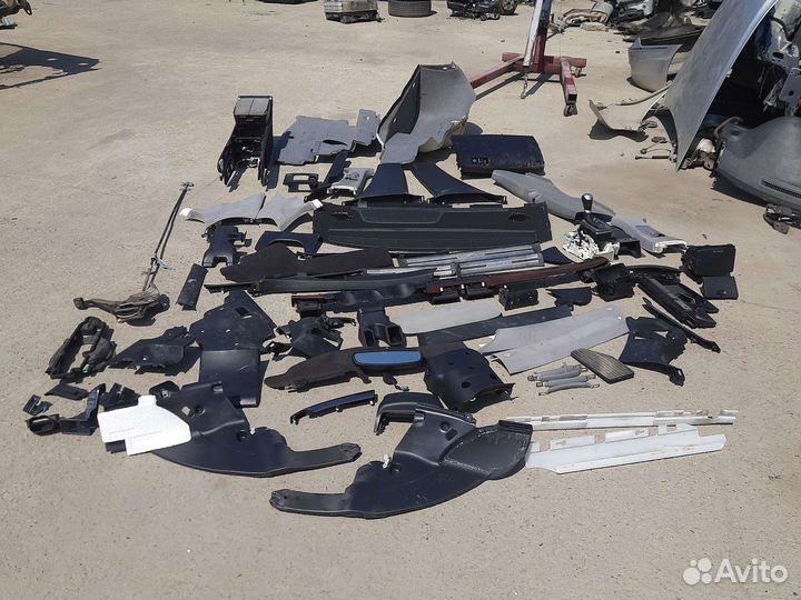 Обшивки накладки пластмасс Honda Legend