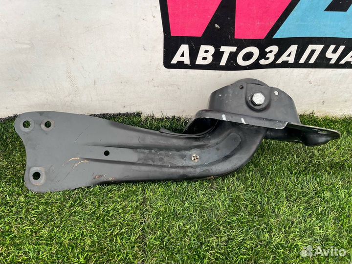 Рычаг задний правый Volkswagen Jetta 6 2014