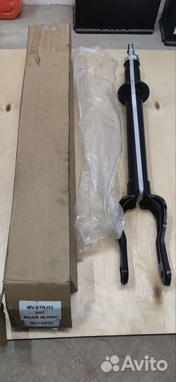 Амортизатор передний Jeep Grand Cherokee WK2