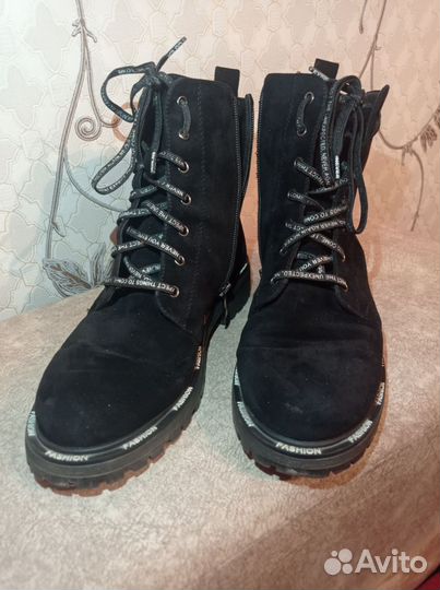 Ботинки женские 39 размер
