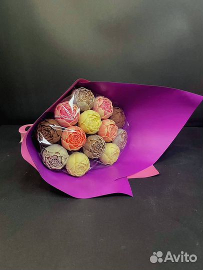 Шоколадные Пионы - 13 шт в Букете