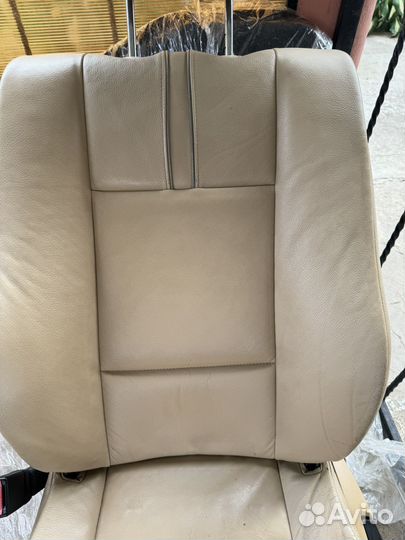Водит кресло и черные двер карты bmw e83(отдельно)