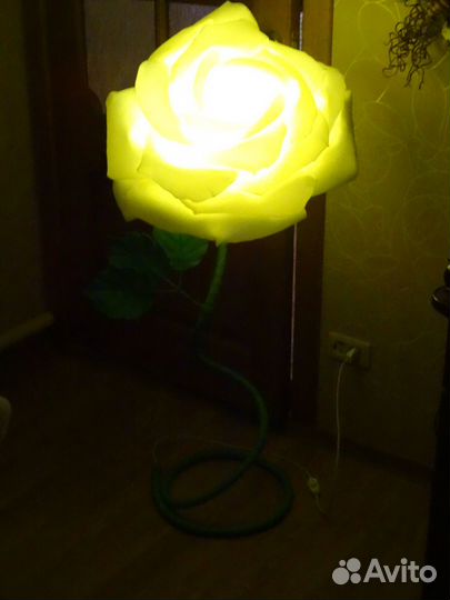 Светильник из изолона Роза