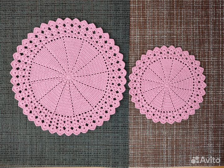 Вязаные салфетки и элементы декора