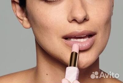 Estee Lauder Pure Color Envy бальзам для губ