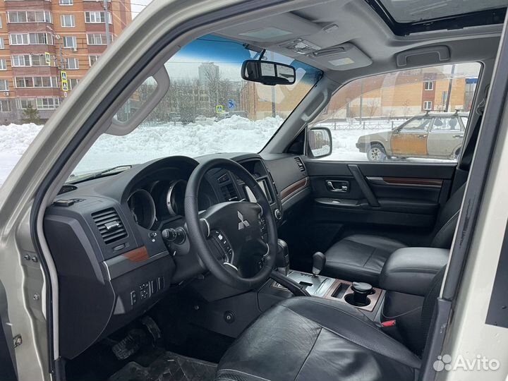 Mitsubishi Pajero 3.2 AT, 2008, 173 000 км