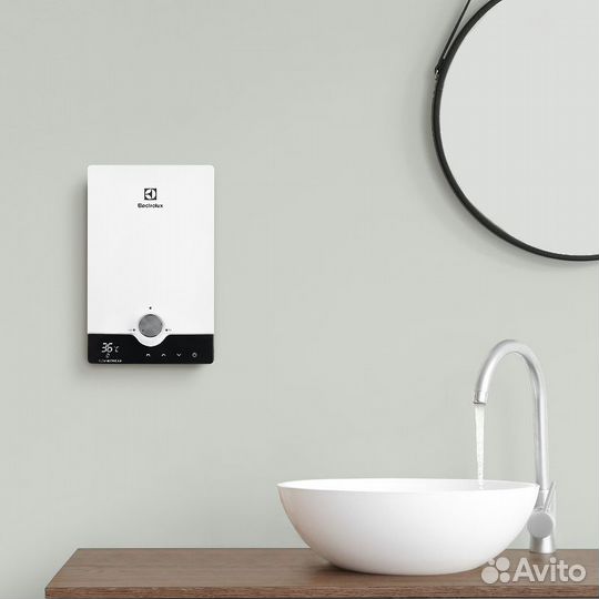 Водонагреватель проточный Electrolux NPX 8 Flow