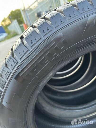 Pirelli Ice Zero 205/55 R16