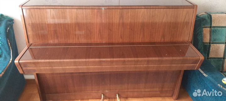 Фортепиано petrof