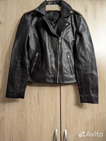 Кожаная куртка mango /Xs - S