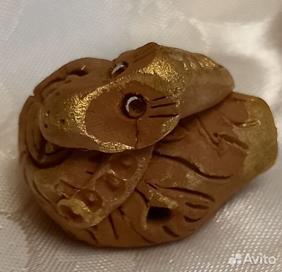 Глиняные свистульки и фигурки