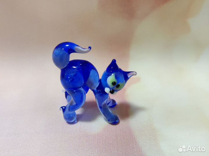 Стеклянная фигурка мини синий кот