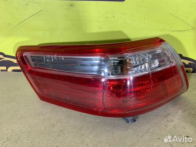 Фонарь заднего хода левый Toyota Camry ACV40