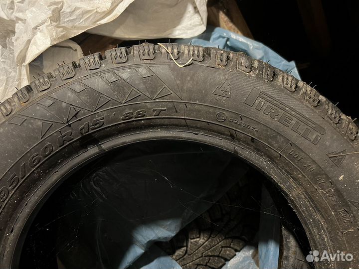 Pirelli Winter Carving 195/60 R15 88