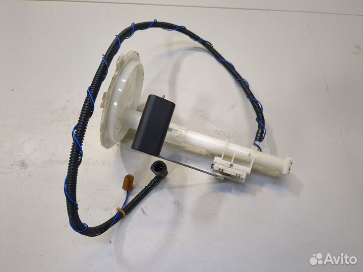 Датчик уровня топлива Nissan Juke, 2011