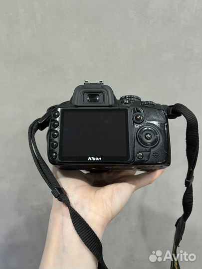 Зеркальный фотоаппарат Nikon D3100