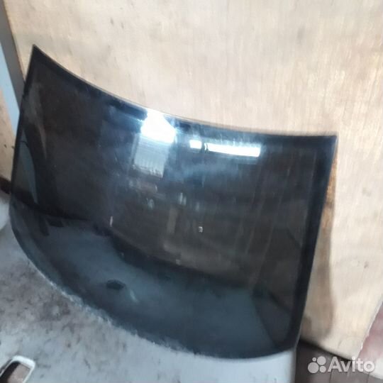 Задние стекло Ауди А4Б5 седан