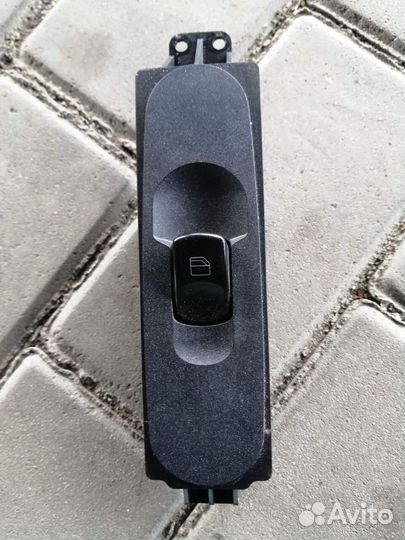 Кнопка Стеклоподъемника Спринтер 906 правая