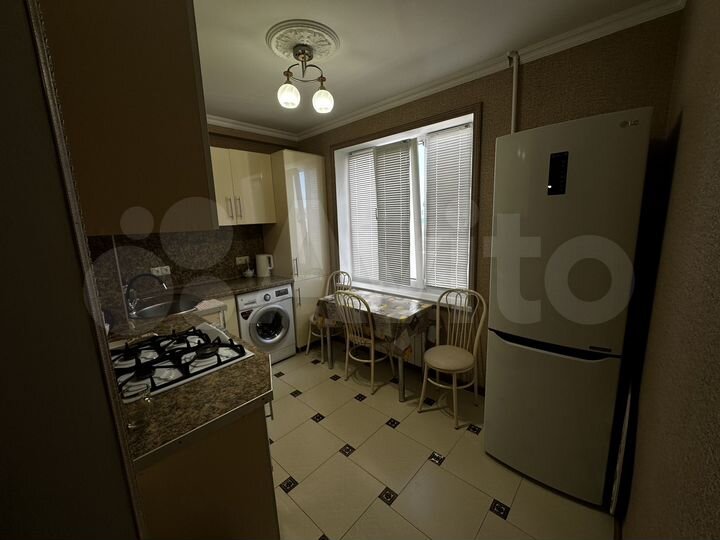 2-к. квартира, 54 м², 9/9 эт.