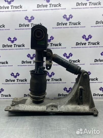 Подушка кабины в сборе с кронштейном задняя левая