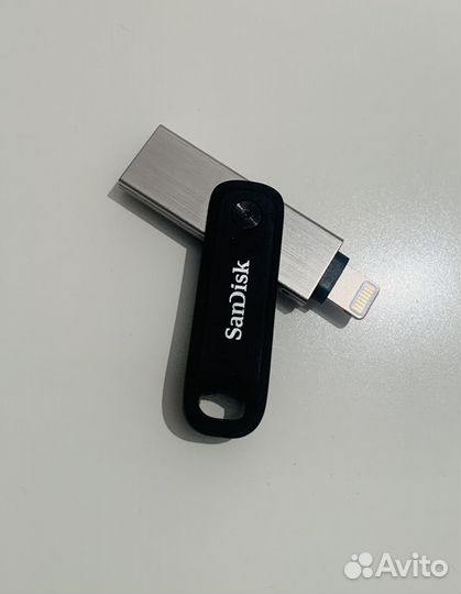 USB флешка 128 гб
