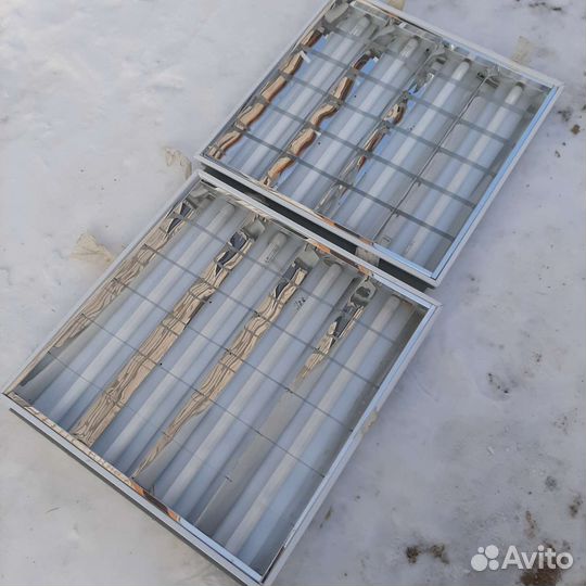 Светильник в потолок Армстронг