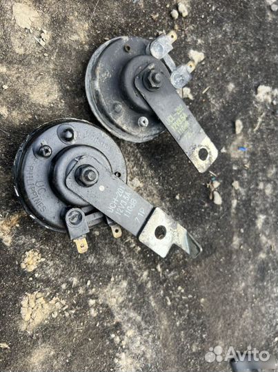 Звуковой сигнал Nissan Tiida c11