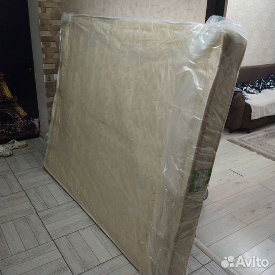 Матрас 160х200 бу