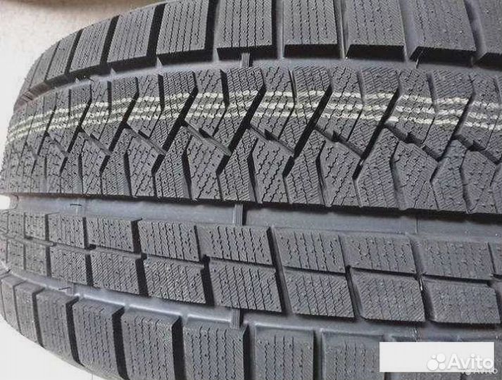 Triangle Trin PL02 295/40 R20 109V
