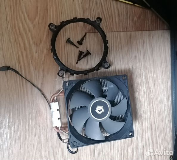 Процессор Xeon X3440: 4 ядра/Башенный кулер